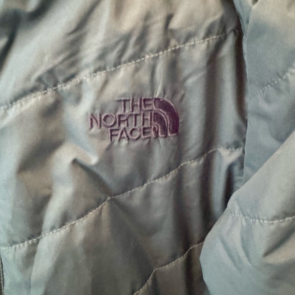 The North Face Navy Quilted Packable Jacket - Picture 2 of 6